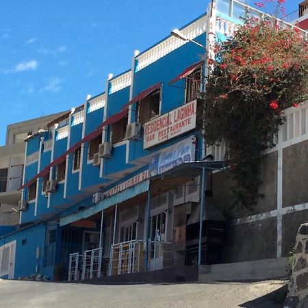 Residencial Laginha (Adults Only) Bed and Breakfast Mindelo Exteriör bild