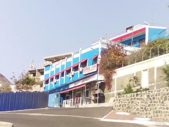 Residencial Laginha (Adults Only) Bed and Breakfast Mindelo Exteriör bild