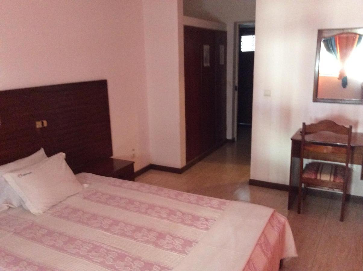 Residencial Laginha (Adults Only) Bed and Breakfast Mindelo Exteriör bild