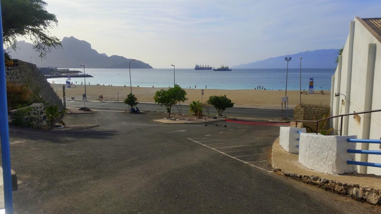 Residencial Laginha (Adults Only) Bed and Breakfast Mindelo Exteriör bild