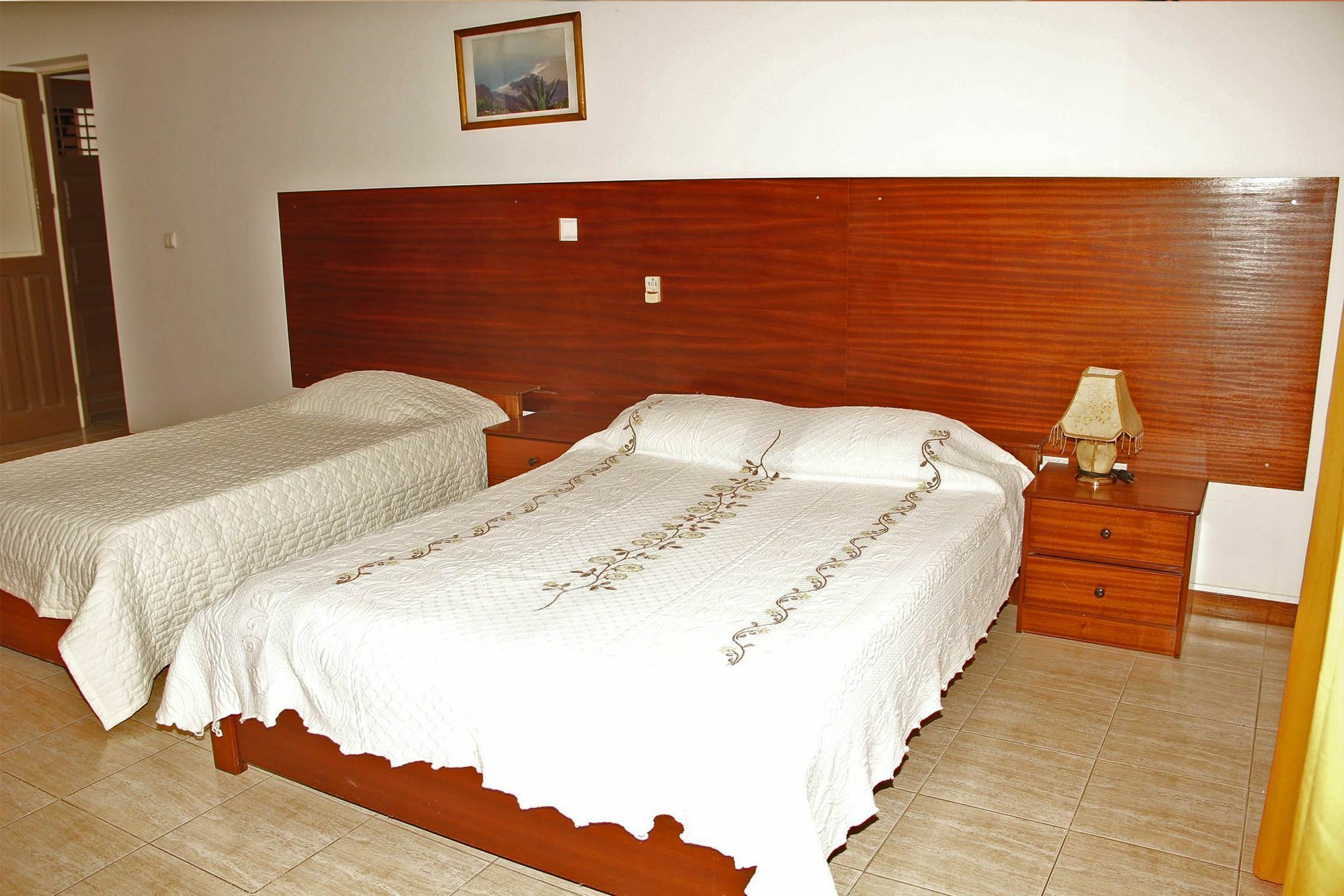 Residencial Laginha (Adults Only) Bed and Breakfast Mindelo Exteriör bild